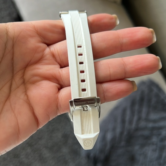 Michael Kors watch - Picture 2 of 6